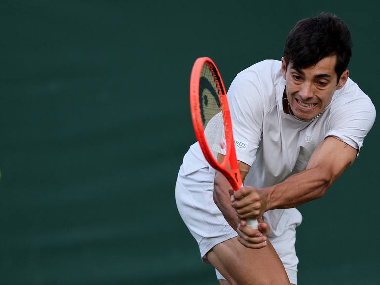 Cristian Garin deberá completar este jueves su partido de segunda ronda en Wimbledon ante Arthur Rinderknech
