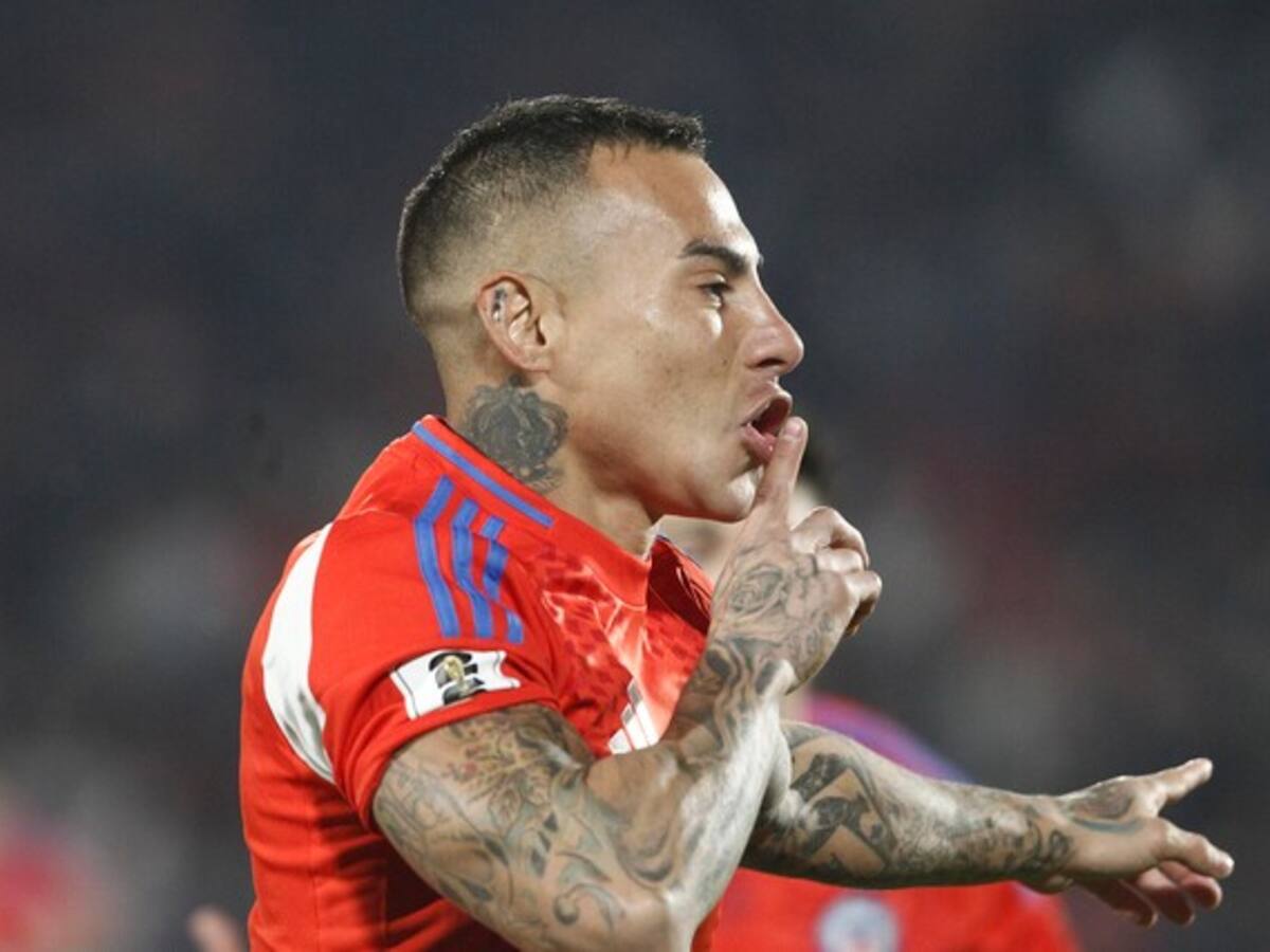Cuando recién iniciaba el partido, Chile abrió la cuenta ante Brasil con golazo de Vargas de cabeza