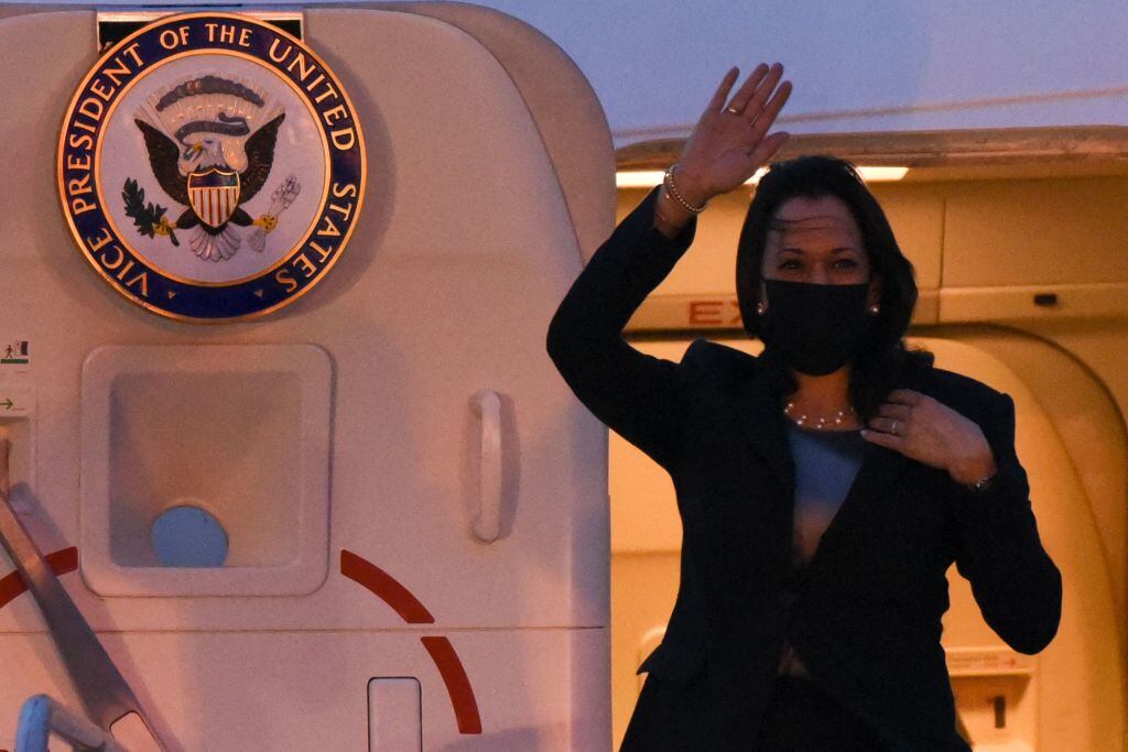 Kamala Harris llega en visita oficial a Guatemala