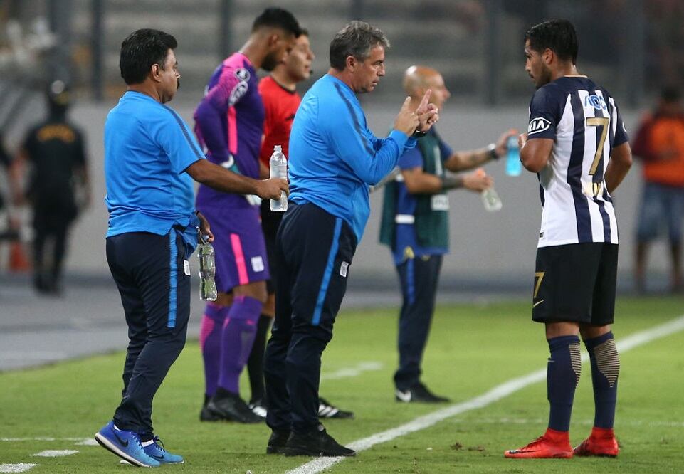 Pablo Bengoechea técnico de Alianza Lima