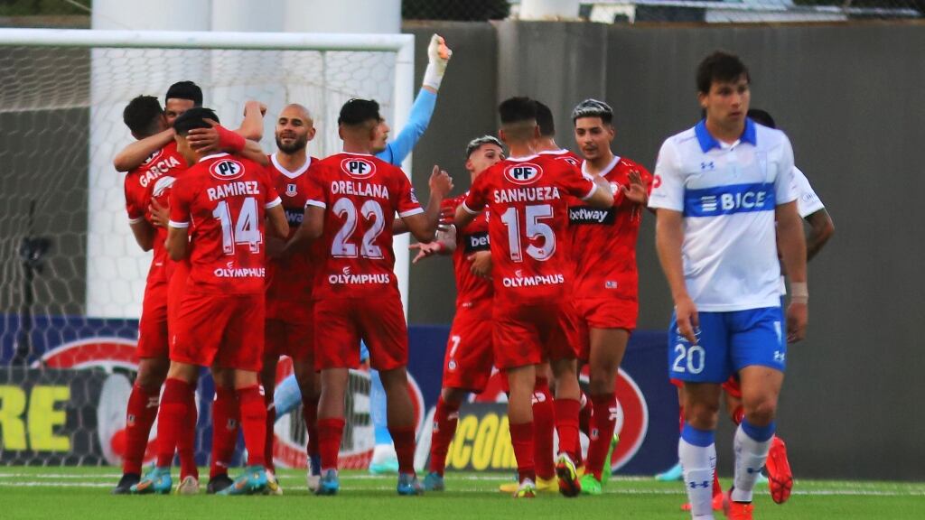 Unión La Calera aplasta a la UC y deja a los cruzados sin Copa Libertadores 2023
