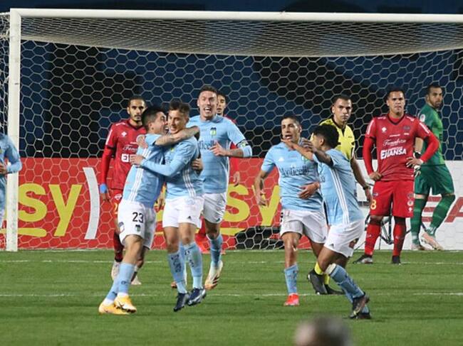 Seis clubes iniciaron gestiones para el regreso del público a los estadios