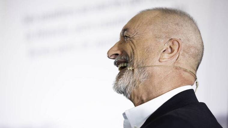 Arturo Pérez-Reverte es viral en Twitter