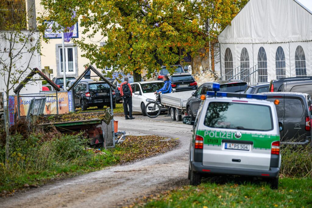 Policías realizan redadas y allanamientos a la ultraderecha en Bavaria de Alemania