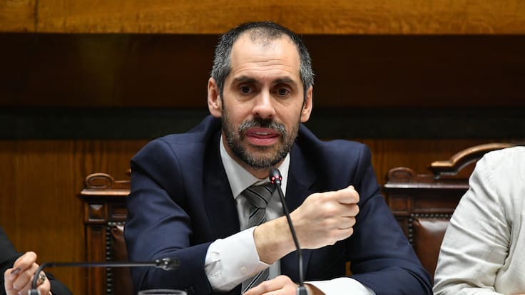 PNL y Republicanos ingresan acusación constitucional contra el exministro de Hacienda Nicolás Grau
