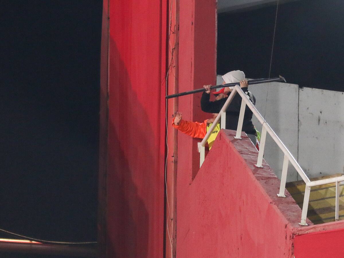 Líder de la barra brava de Independiente queda con prohibición de ingreso a todos los estadios de Argentina tras la barbarie de Avellaneda