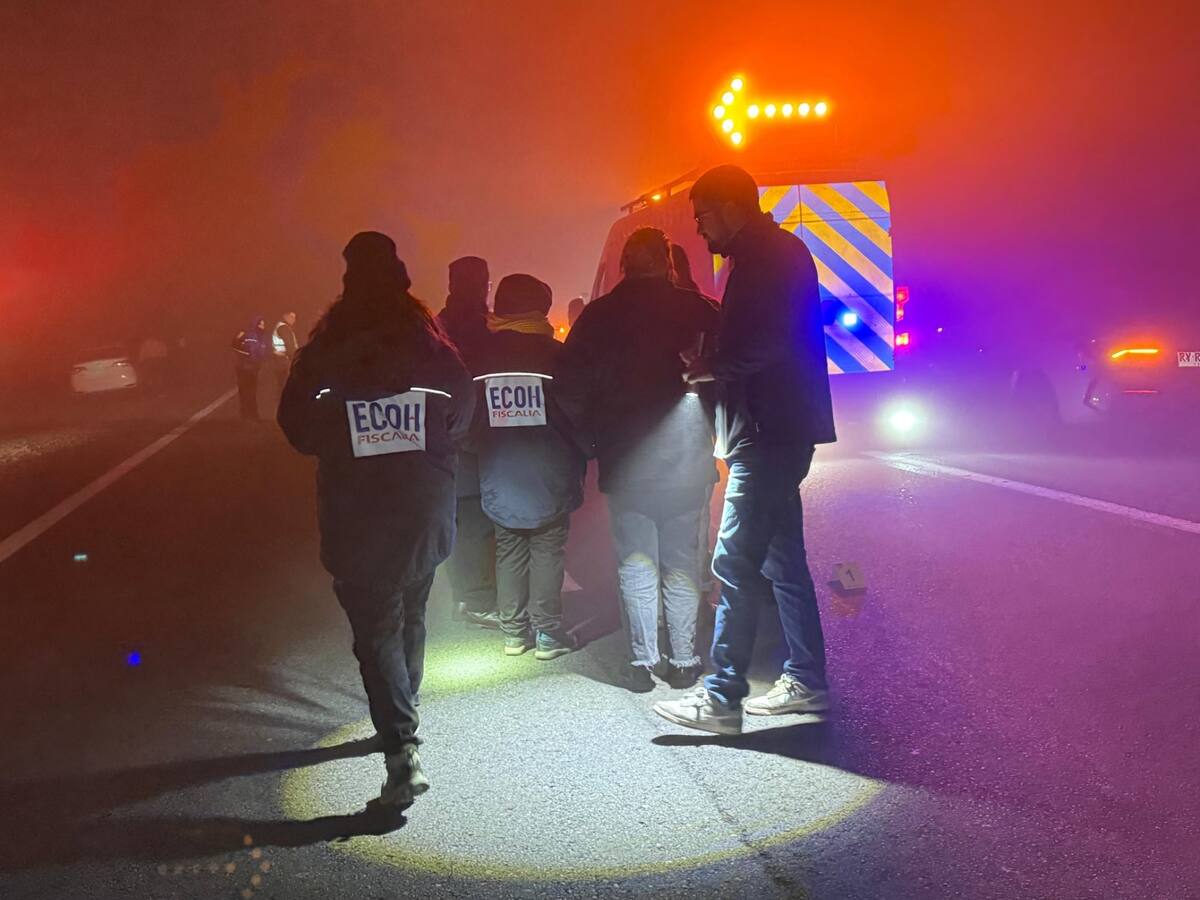 Encuentran cadáver atropellado y con múltiples impactos de bala en ruta de Buin