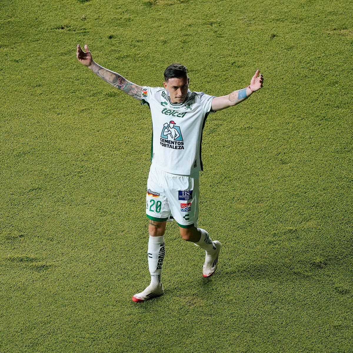 “¡Arriba León!“: Rodrigo Echeverría le dio agónico triunfo a su equipo ante Xolos por la Liga MX