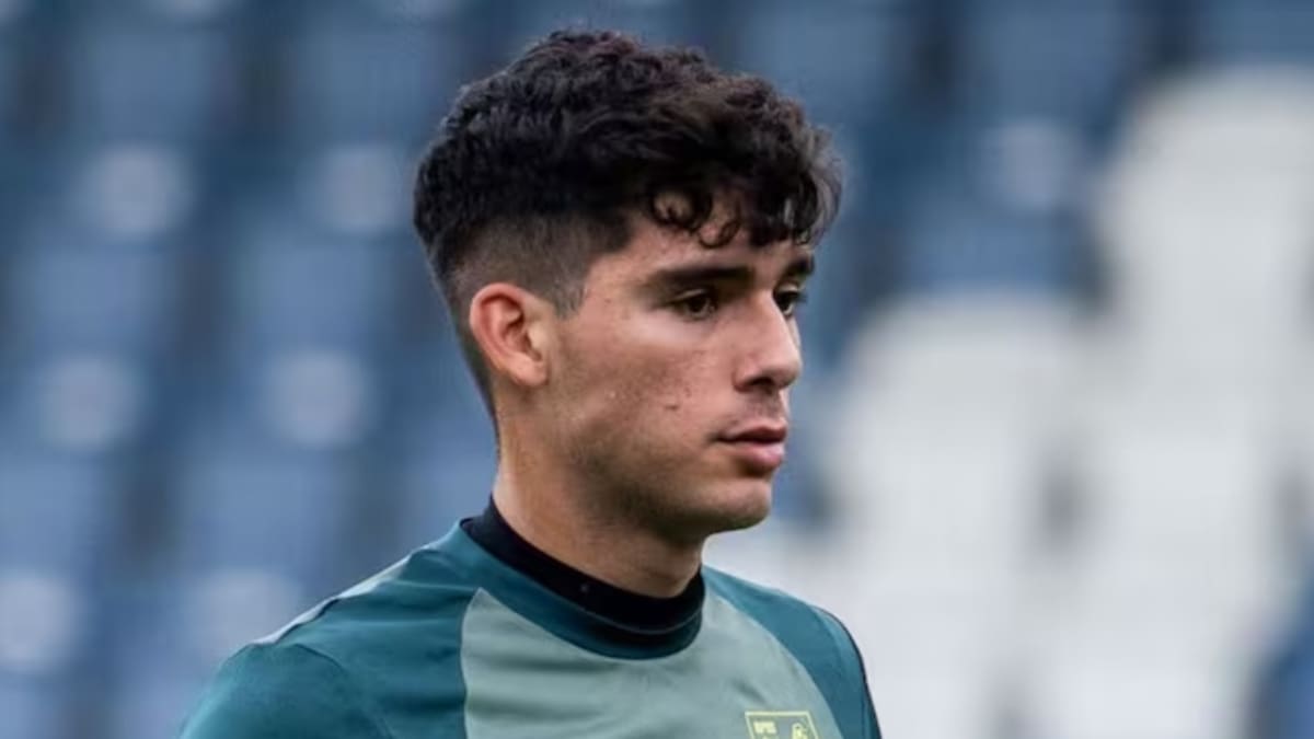 Vicente Reyes sumó su segunda titularidad seguida por el Norwich en dramática derrota frente al Sheffield Wed
