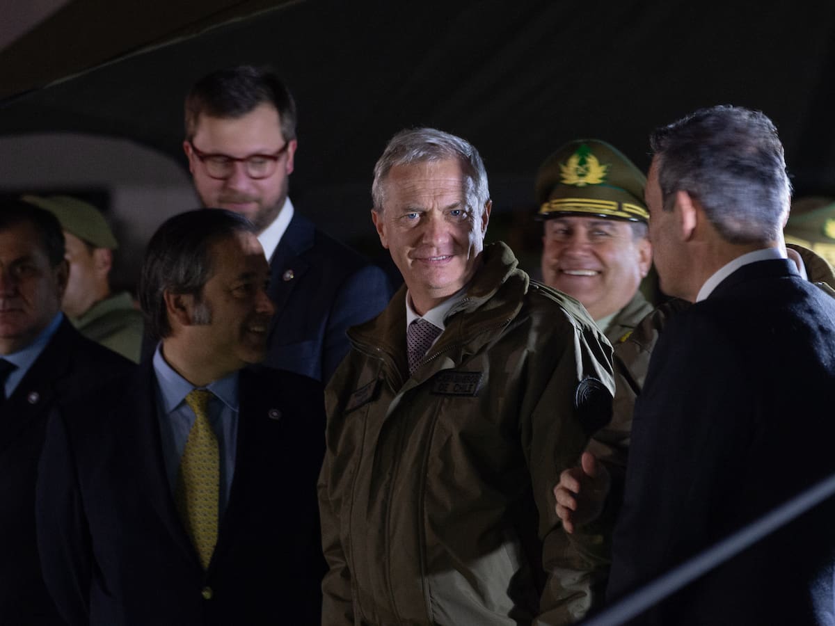 “La mano ha ido cambiando”: Presidente Kast destaca avances en protección legal, sueldos y equipamiento para Carabineros