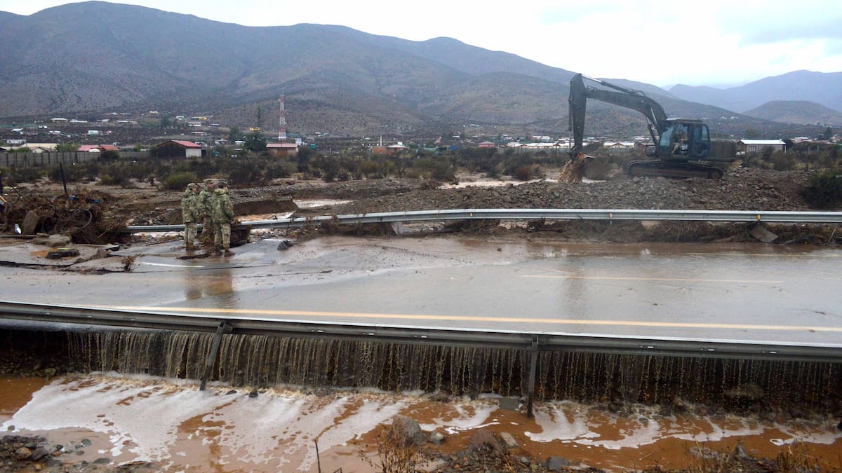 Alerta Sanitaria en Atacama y Coquimbo: estas son las medidas que podrá aplicar el Minsal tras el temporal