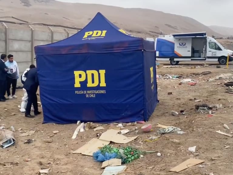 Lamentable hallazgo: encuentran cuerpo con signos de tortura en un vertedero de Arica