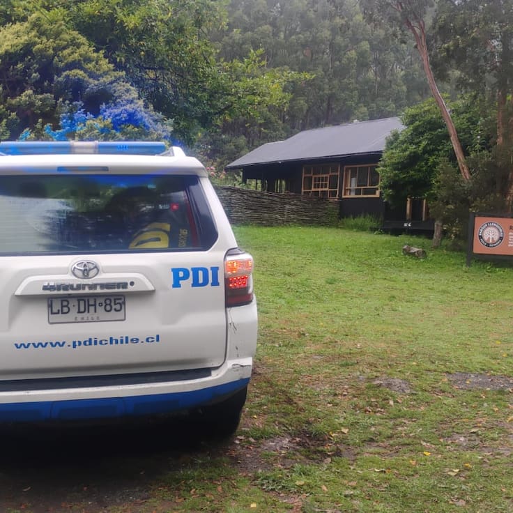 Investigan muerte de joven excursionista en el volcán Yates: habría sufrido caída de 60 metros