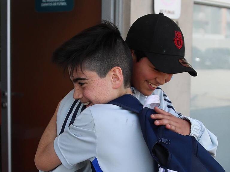 Aníbal Ortiz se reencuentra con sus compañeros de la sub 12 de la U