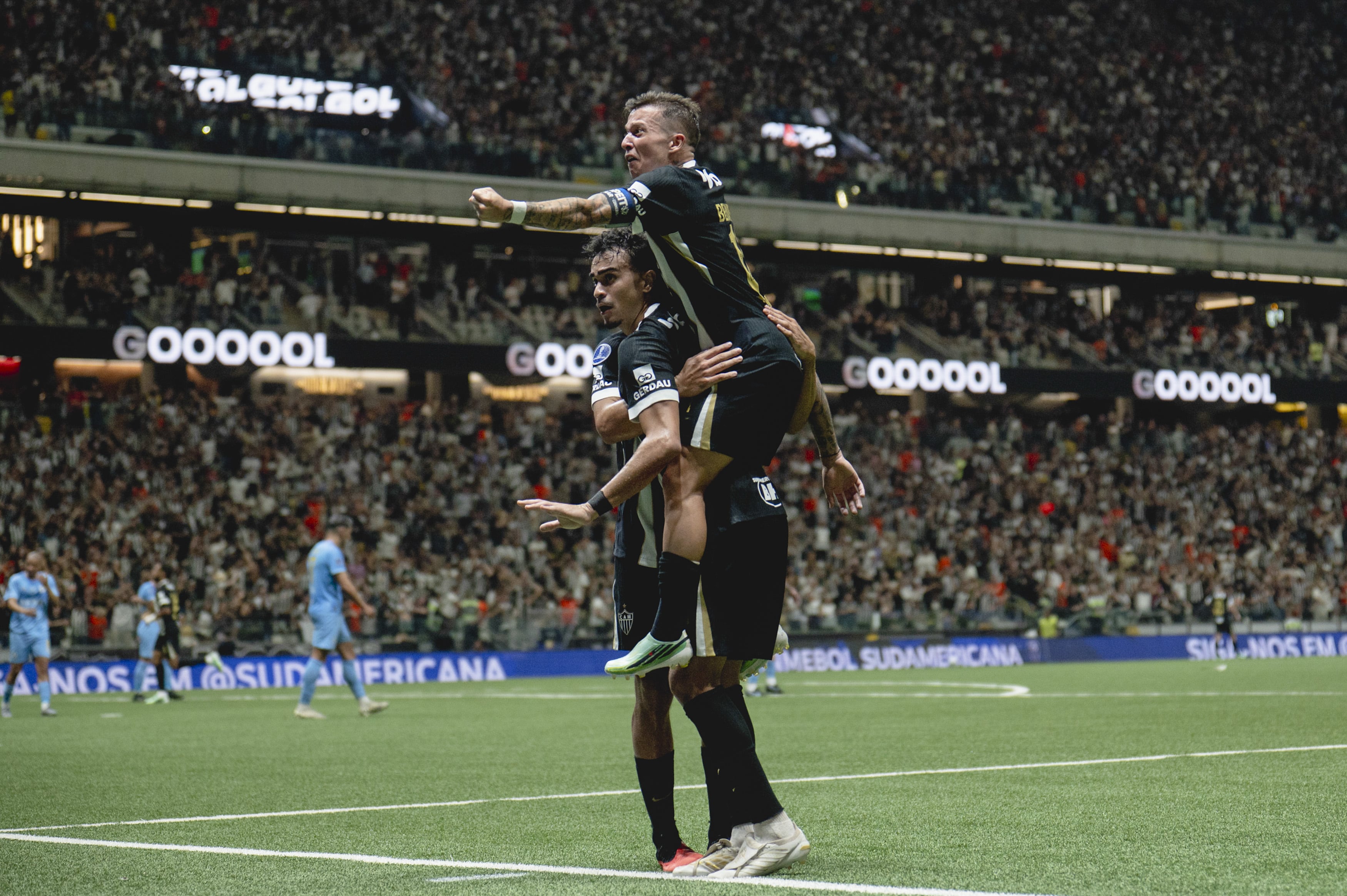 Atlético Mineiro puso un pie en la final de Copa Sudamericana tras golear a Montevideo City Torque