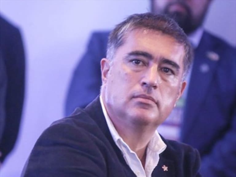 Mario Desbordes: «Tenemos que conversar los de escuelita con número con los de Harvard o Chicago»