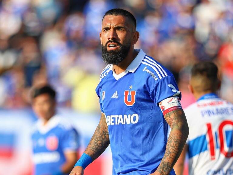 A los pechazos: el duro altercado entre Ronnie Fernández y Cristóbal Campos en la U