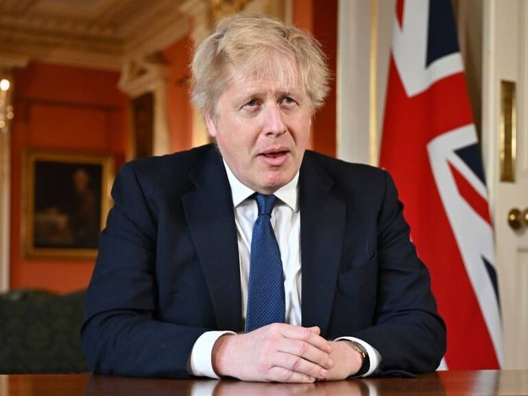 Boris Johnson califica de «dictador» a Putin y da su apoyo al pueblo ucraniano