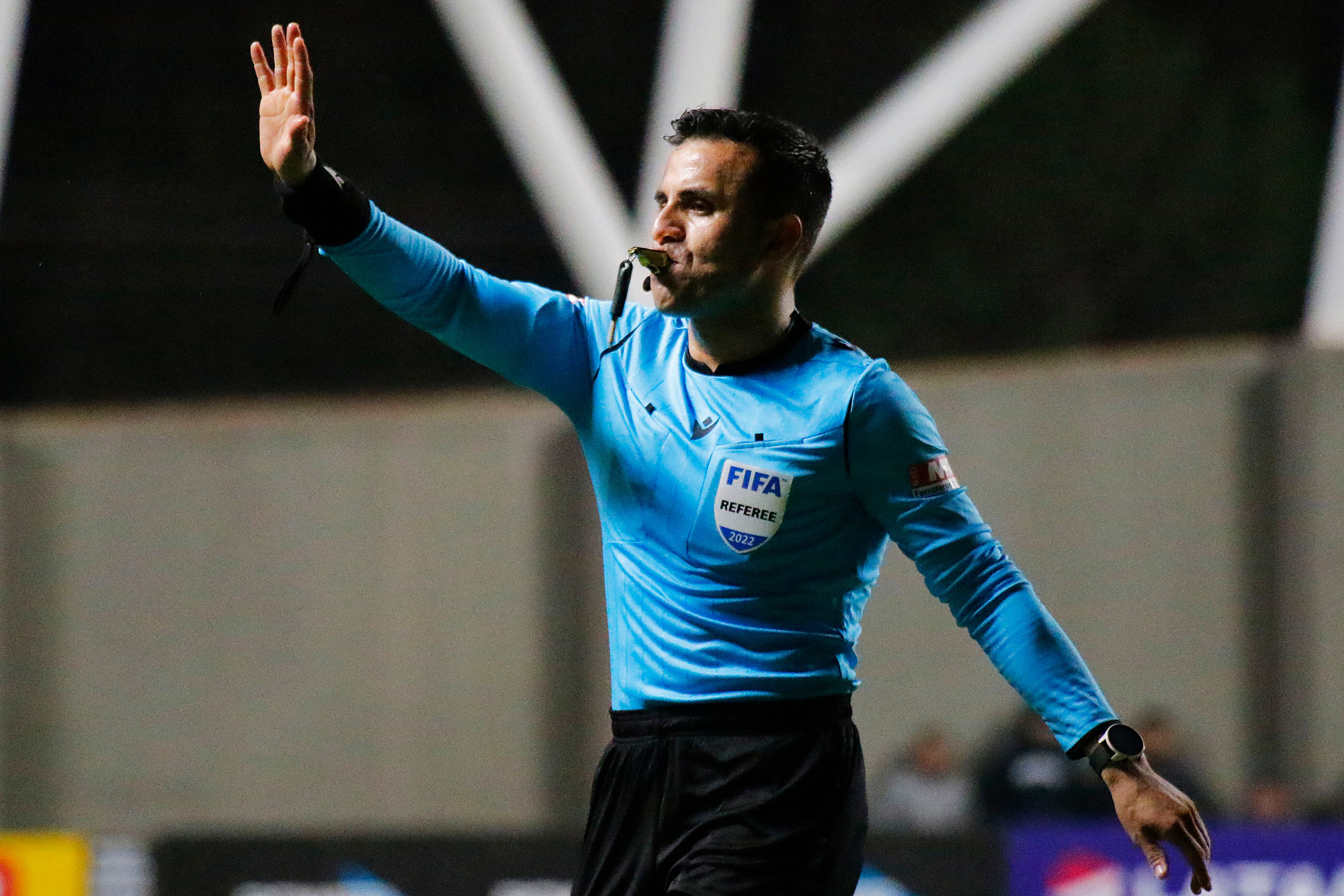 Piero Maza fue designado para impartir justicia entre la U y Colo Colo por el Campeonato Nacional | Agencia Uno