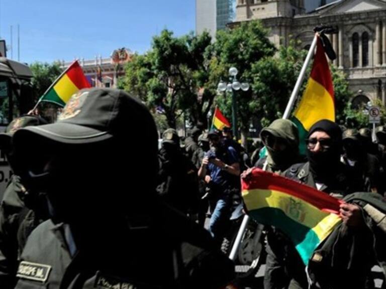 Evo Morales salió de Bolivia hacia México: «Me duele abandonar el país por razones políticas»
