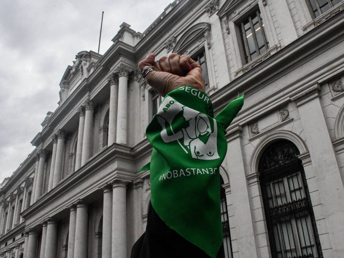 Organizaciones feministas convocan a marchas contra proyecto Escucha su corazón: “La violación no es política de natalidad”