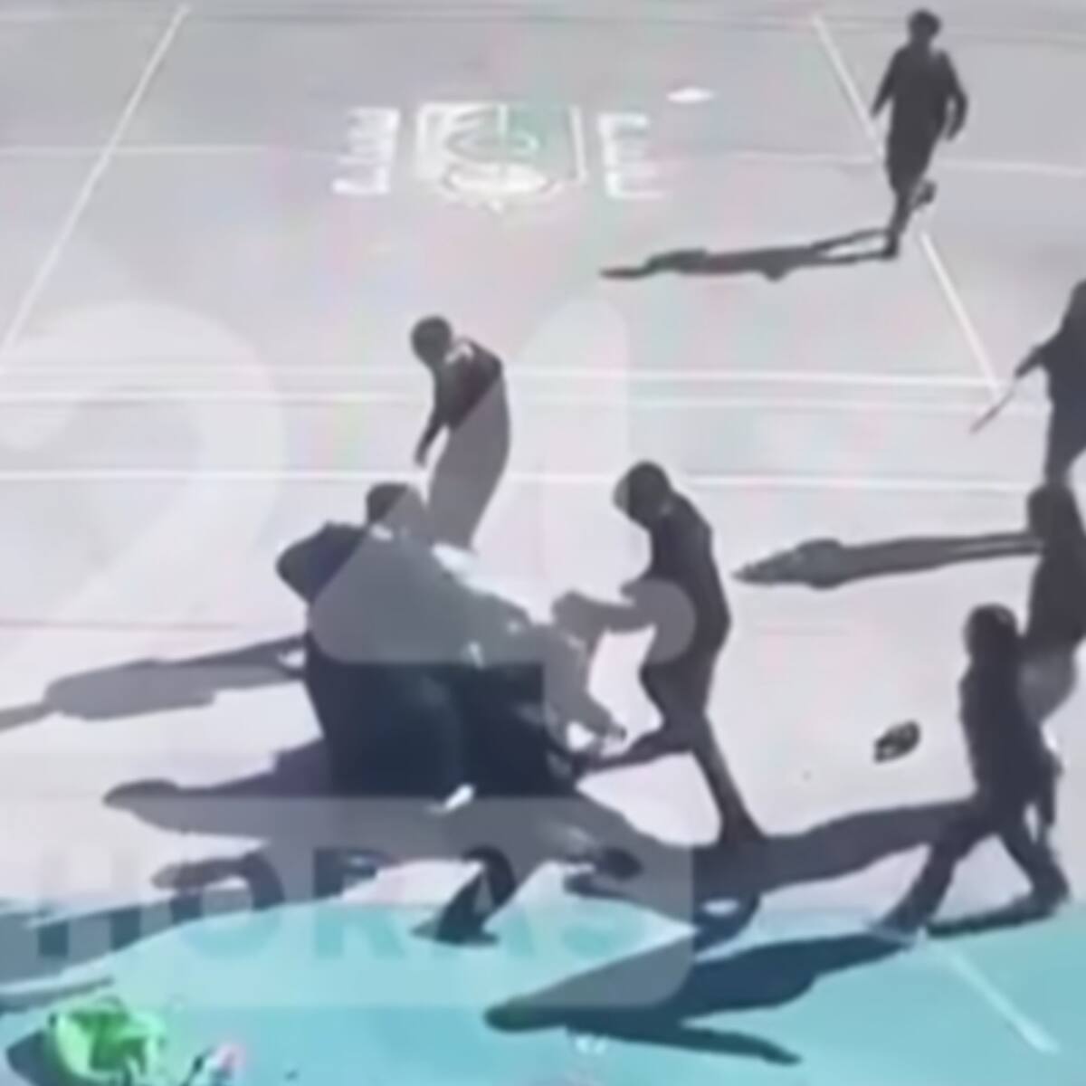 Mortal ataque en colegio de Calama: revelan video de estudiantes que derriban y reducen a atacante