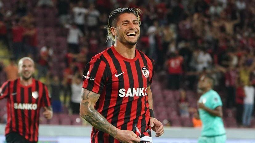 Ángelo Sagal convierte un golazo en victoria del Gaziantep