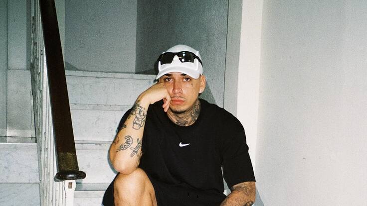 “Llamo a mis amigos artistas a alzar su voz”: Young Cister sorprende con potente reflexión ante la segunda vuelta