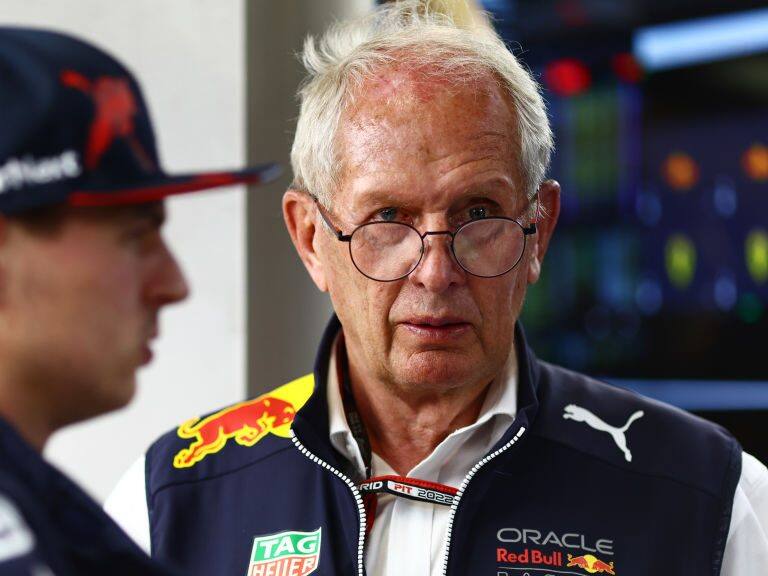 JEDDAH, SAUDI ARABIA - MARCH 26: Red Bull Racing Team Consultant Dr Helmut Marko t during qualifying ahead of the F1 Grand Prix of Saudi Arabia at the Jeddah Corniche Circuit on March 26, 2022 in Jeddah, Saudi Arabia. (Photo by Mark Thompson/Getty Images)