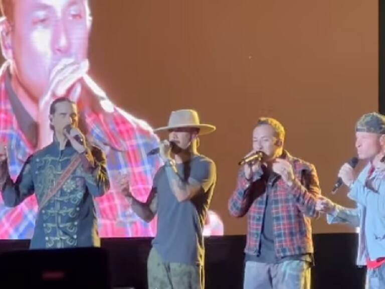Calzoncillos al aire, nostalgia y tacos kilométricos: Backstreet Boys revolucionó Viña del Mar