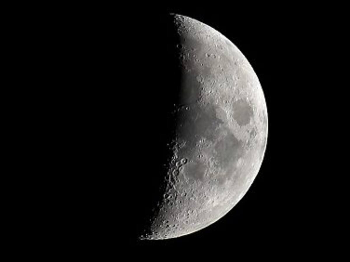 La Nasa confirmó que se encontró agua en la superficie de la Luna