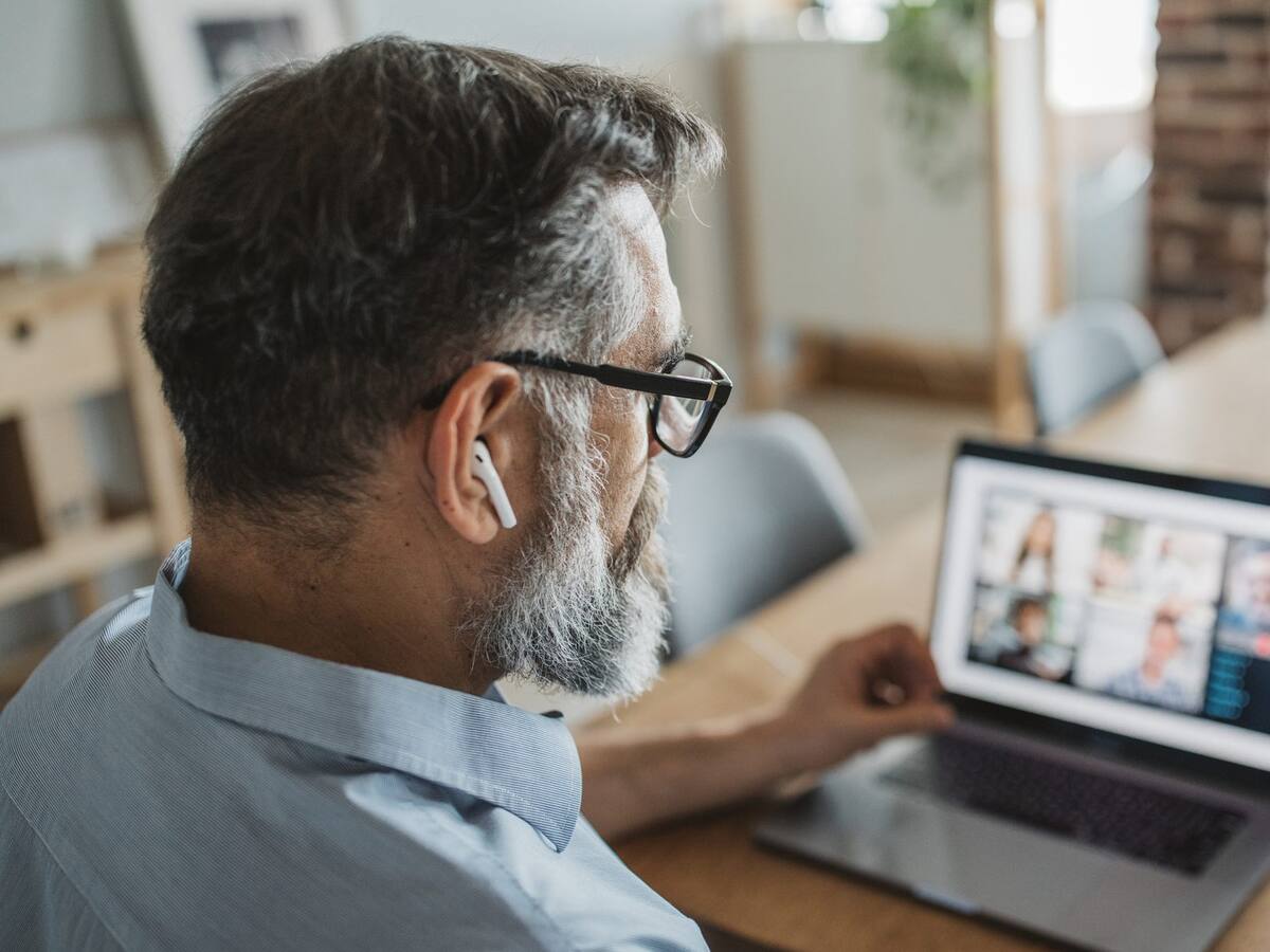 Gobierno español baraja la posibilidad de extender el teletrabajo por dos meses