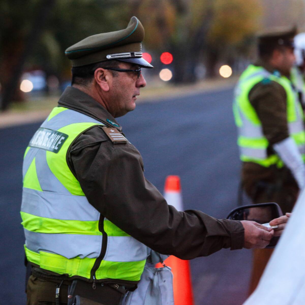 Restricción vehicular en Chile 2026: qué vehículos no pueden circular hoy viernes 5 de junio en Santiago