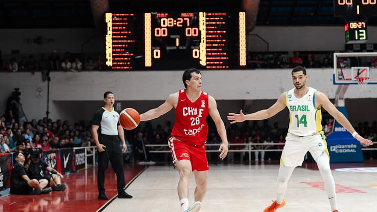 Las bajas pesaron: la selección chilena de básquetbol cayó ante Brasil en su debut en las clasificatorias al Mundial 2027