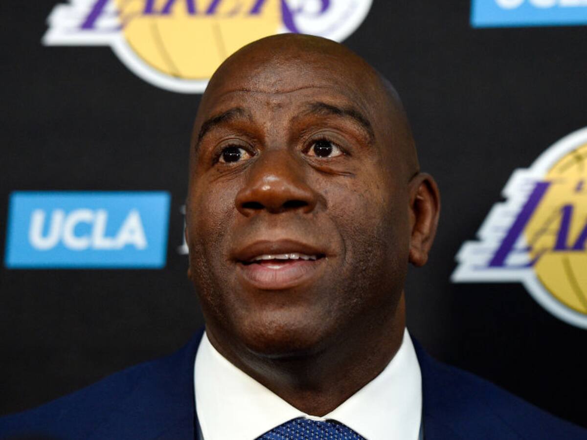 Magic Johnson apuntó contra la serie «Lakers: Tiempo de Ganar»