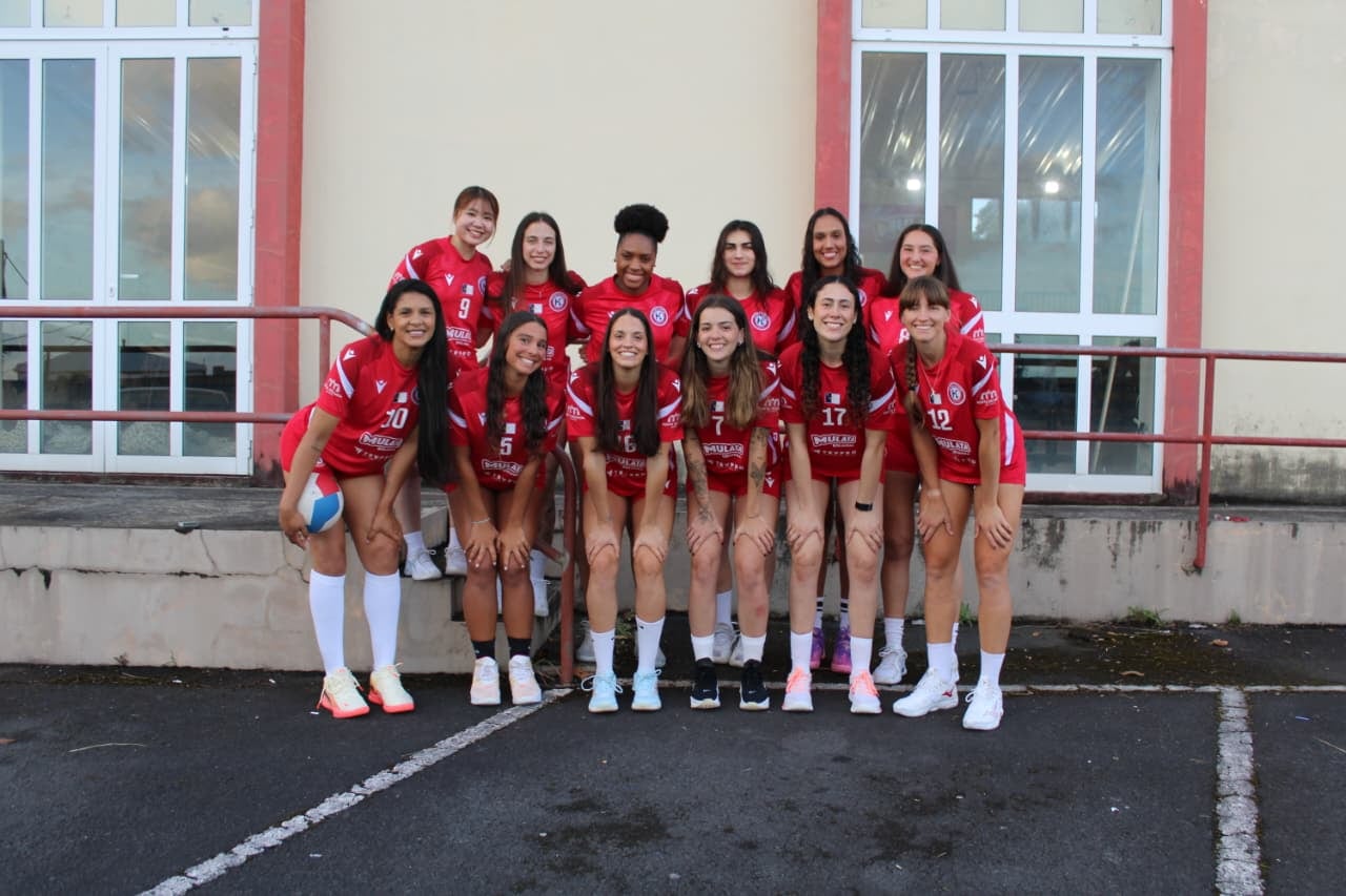 Seleccionada chilena de voleibol da el salto a Europa: “Era algo que venía buscando, es un desafío muy diferente a lo que venía enfrentando”
