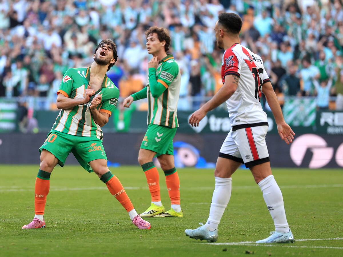 El Real Betis de Pellegrini no puede mantener su tranco ganador y suma preocupaciones de cara al derby ante Sevilla