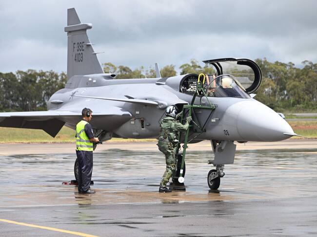 Brasil avanza en su industria militar con primer caza supersónico fabricado localmente