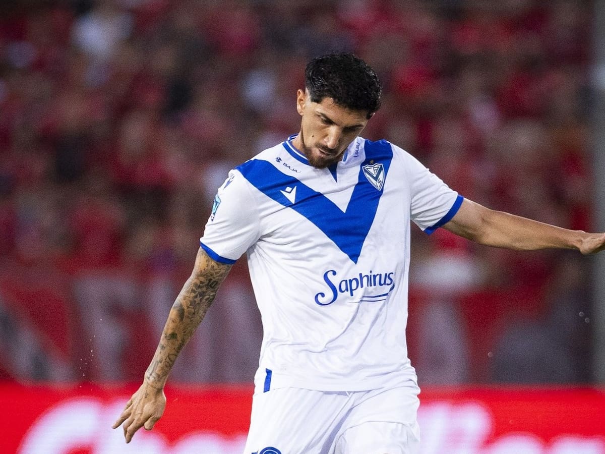 Golpe inesperado para Diego Valdés en Vélez Sarsfield: “Lamentablemente, lo perdimos”