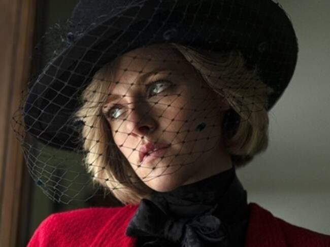 Kristen Stewart como Lady Di