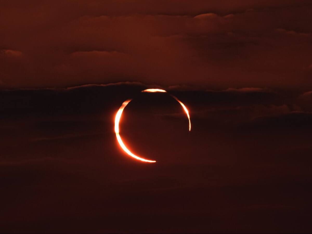 Nasa comparte espectacular imagen desde el espacio de la sombra de la Luna sobre la Tierra durante el eclipse