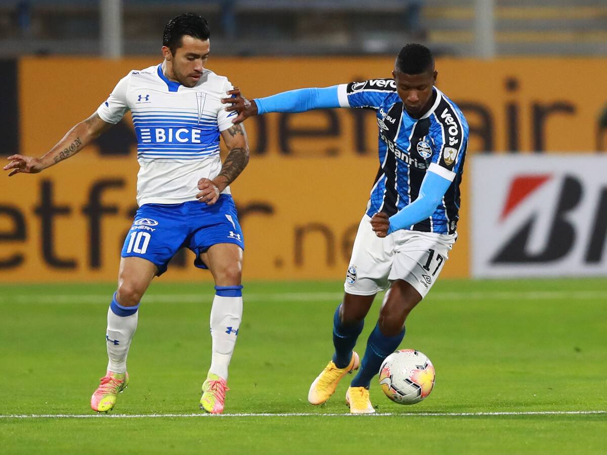 Van por la victoria: Así formaría Universidad Católica para el duelo ante Gremio por Copa Libertadores