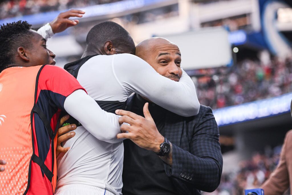 Cecilio Waterman festejó con Thierry Henry en la Concacaf Nations League | Getty Images