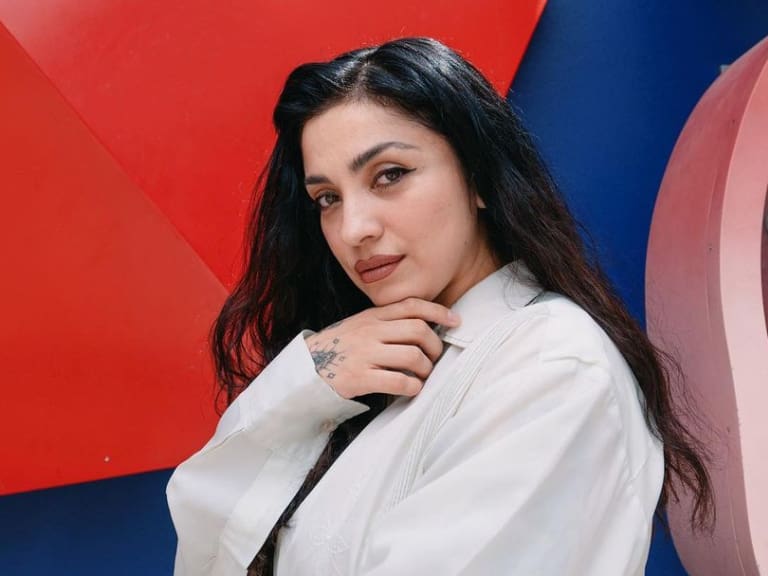 Mon Laferte anuncia documental biográfico junto a Netflix: revisa aquí cuándo será el estreno