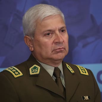 Justicia rechaza recurso presentado por general director de Carabineros, Ricardo Yáñez, que apuntaba a suspender su formalización