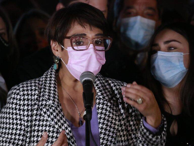 13 de junio del 2021/SantiagoComando de Karina Oliva tes conocer resultados de la elecciones de Gobernadores
FOTO: KARIN POZO/AGENCIAUNO