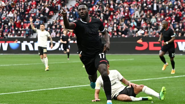 Charles Aránguiz Bayer Leverkusen
