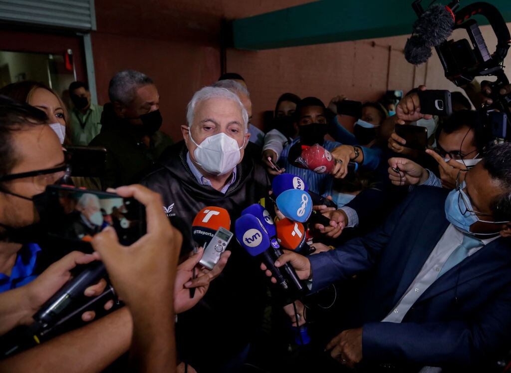 El expresidente de Panamá Ricardo Martinelli habla durante el juicio