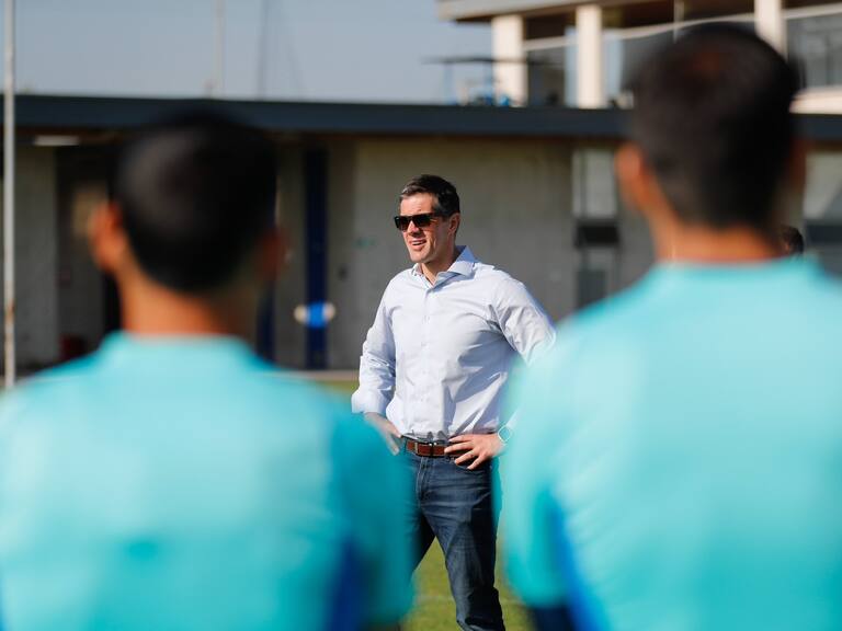 Michael Clark reaparece públicamente en la pretemporada de la U de Chile