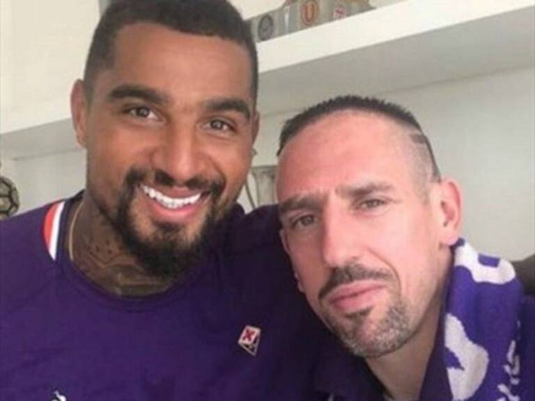 Insignia de equipo chileno apareció en una foto de Boateng y Ribéry